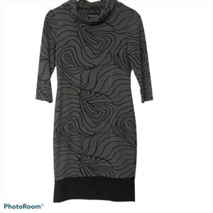 Frank Lyman design gray geometric pattern cowl neck sweater  midi dress size 6